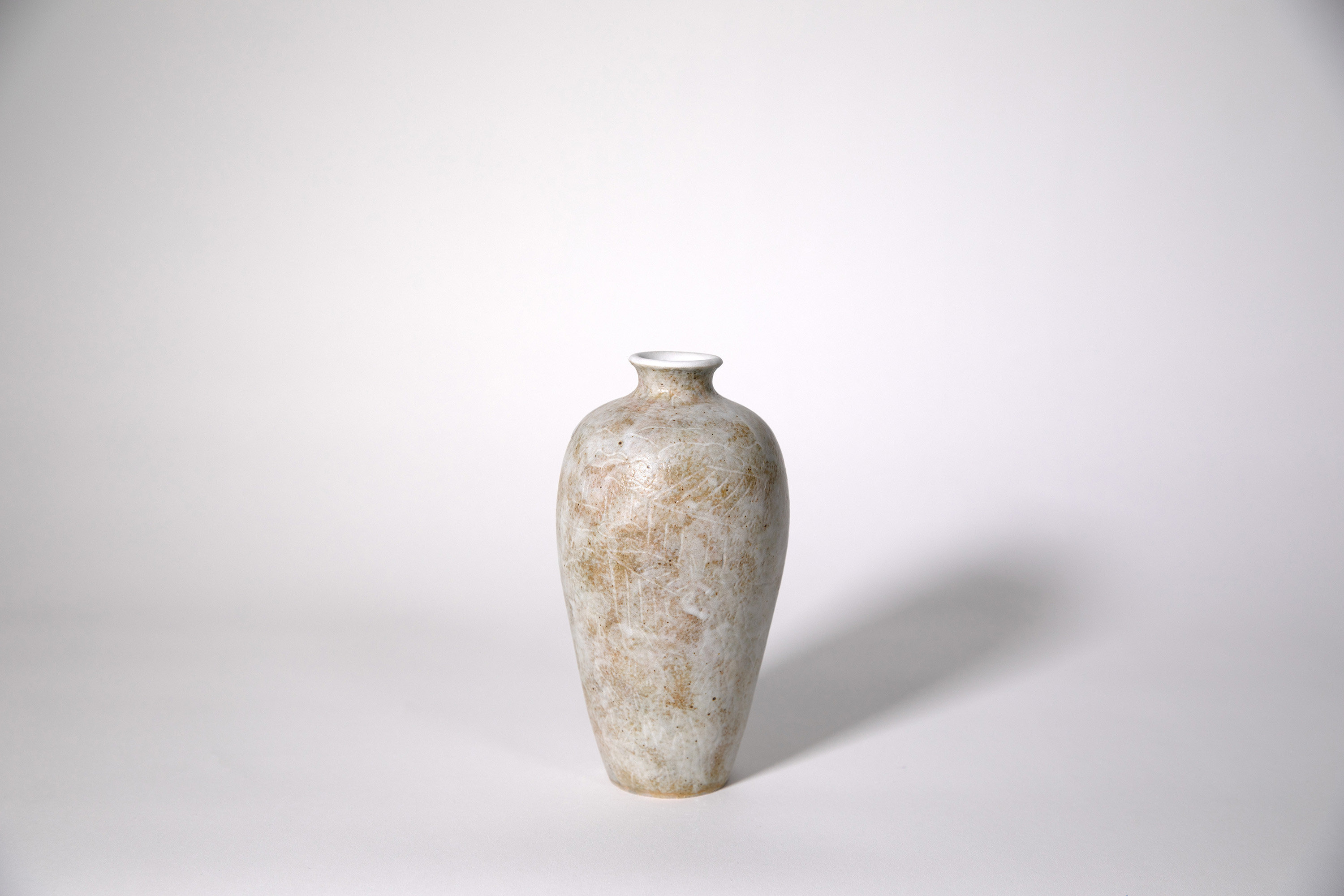 Antiqued sgraffito vase