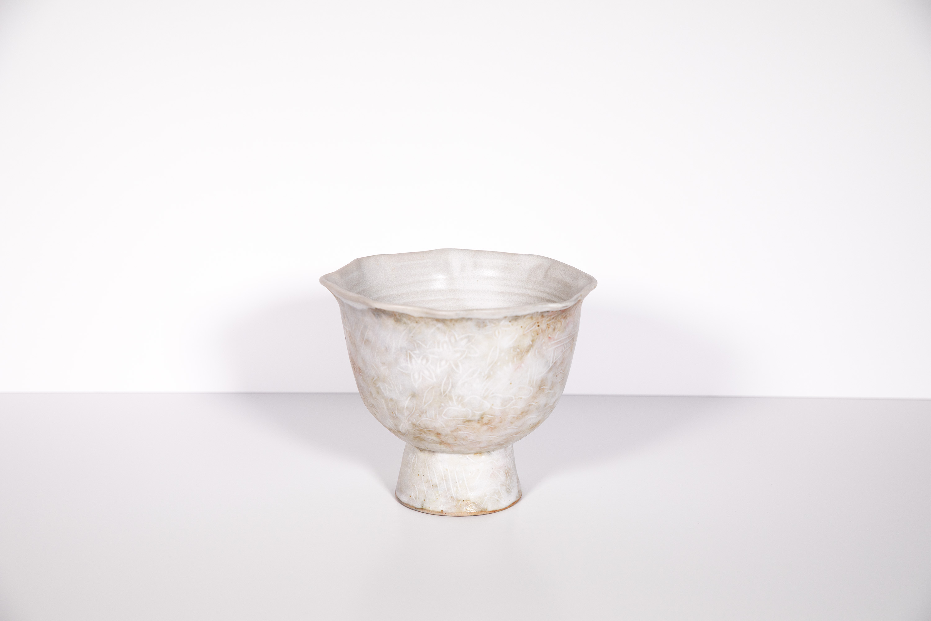 Etched pedestal bowl